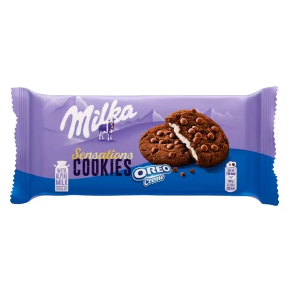 Milka Cookies Sensations Oreo Creme kakaós keksz tejcsokoládé darabokkal, vaníliás töltelékkel 156 g